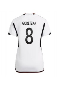 Duitsland Leon Goretzka #8 Voetbaltruitje Thuis tenue Dames WK 2022 Korte Mouw
